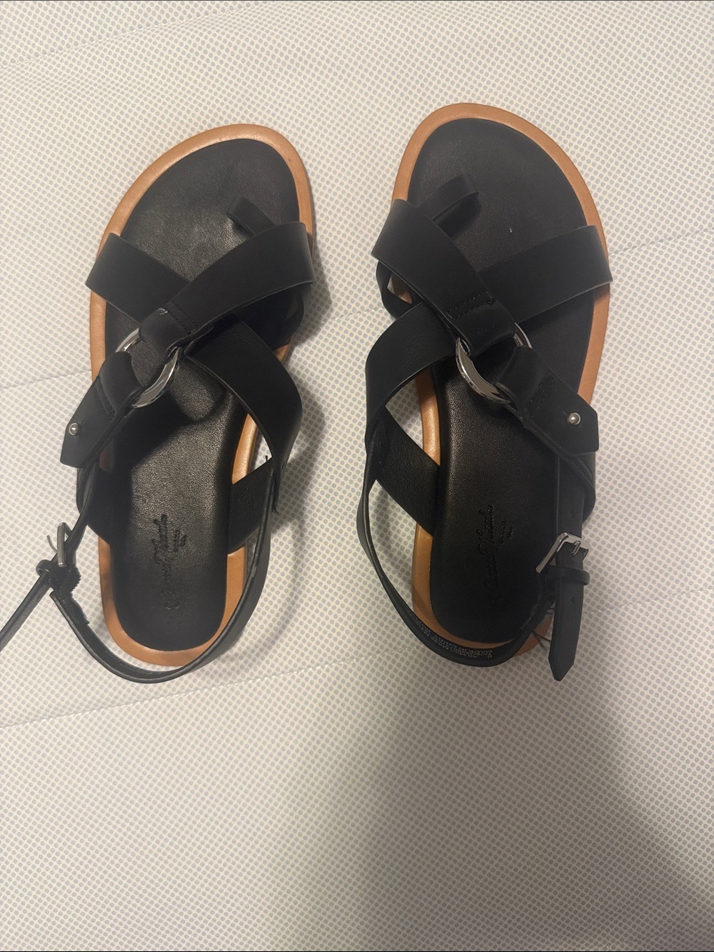 Universal Thread Flat strappy Sandal